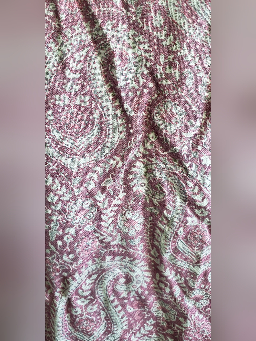 Gorgeous Pashmina NWT *several snags